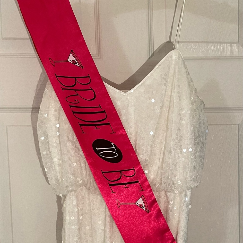 Aidan Mattox White Crystal Dress Size 4